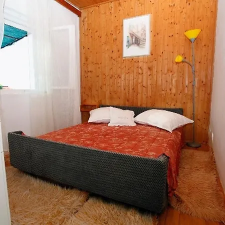 By The Sea Prigradica, Korcula - 19333 *